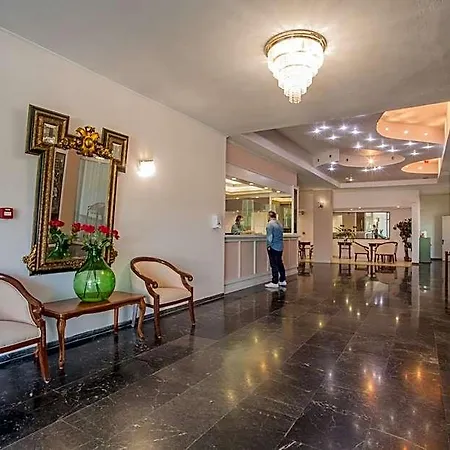 Golden Alexandros Hotel